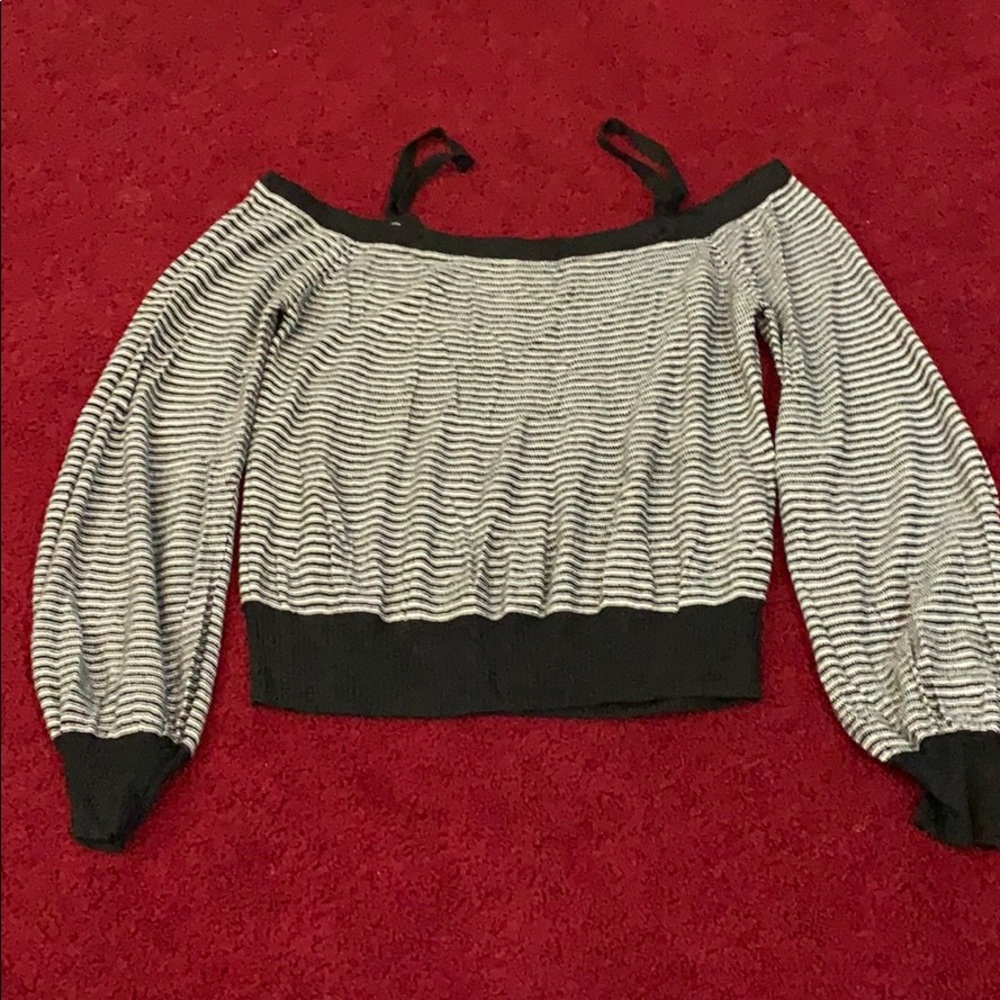 American eagle black/white stripe crop sweater